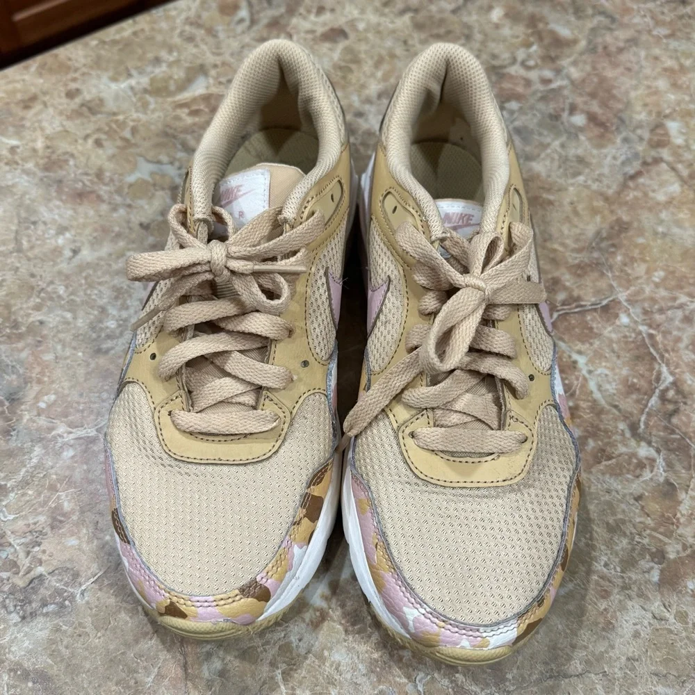 Nike Camo Air Max SC Shoes Women’s 7 Sesame Pink Camo Rare Sneakers